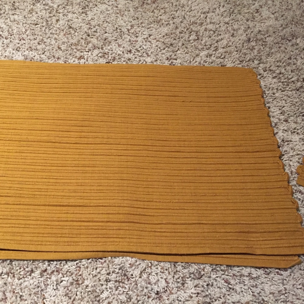 NEW Crate and Barrel Placemats